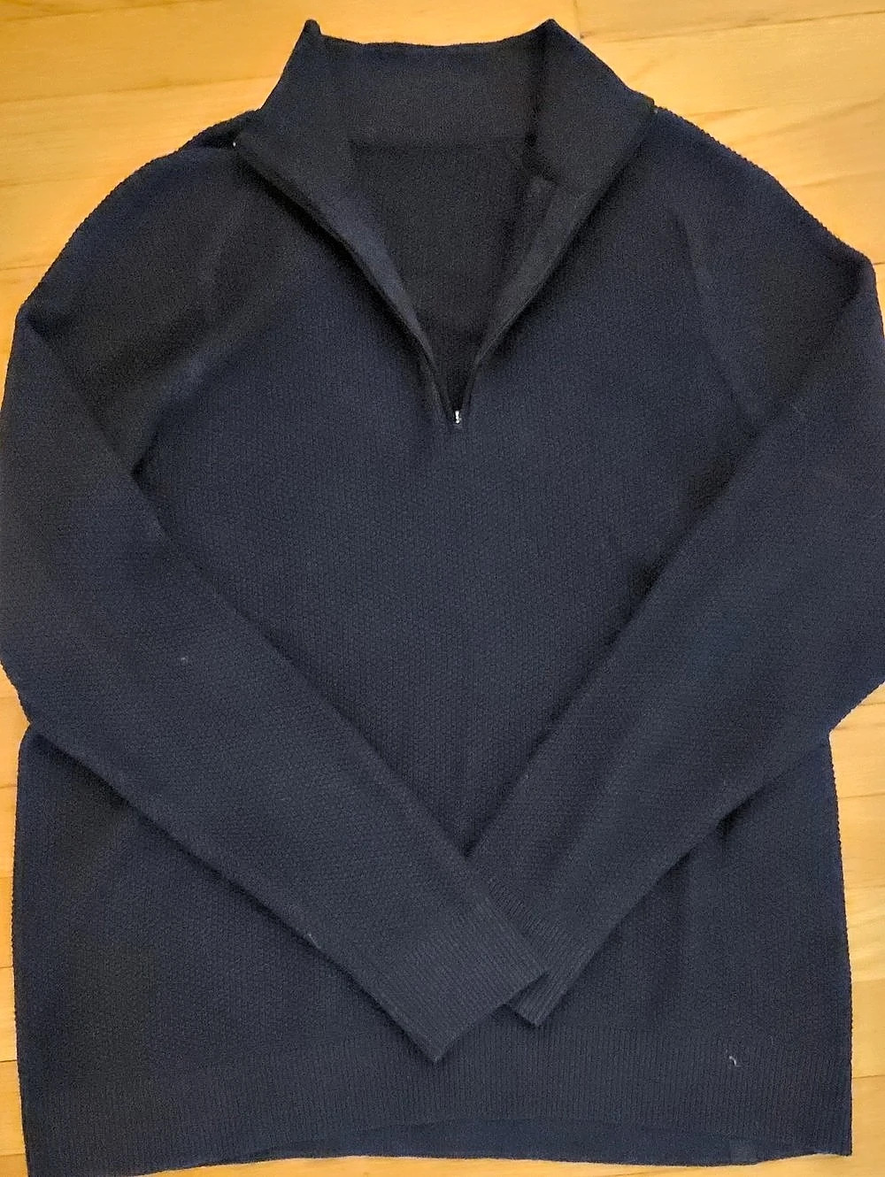 Lululemon Men Textured Knit Half Zip Sweater Navy Blue Medium 21" P2P - Picture 1 of 6